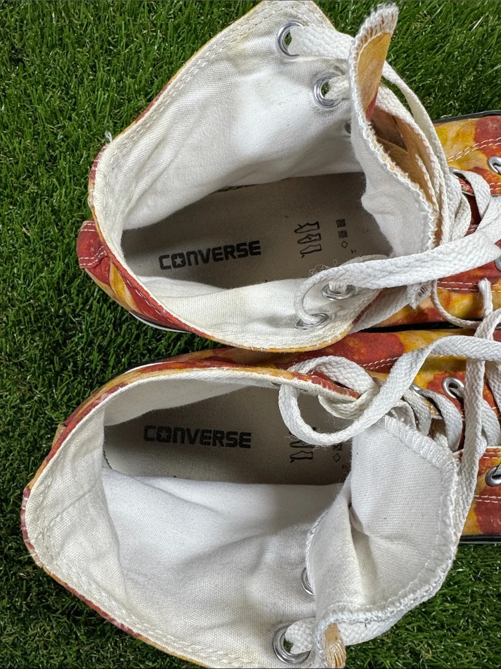 Converse High-Top Sneakers in Pizza Print - Picture 7 of 8
